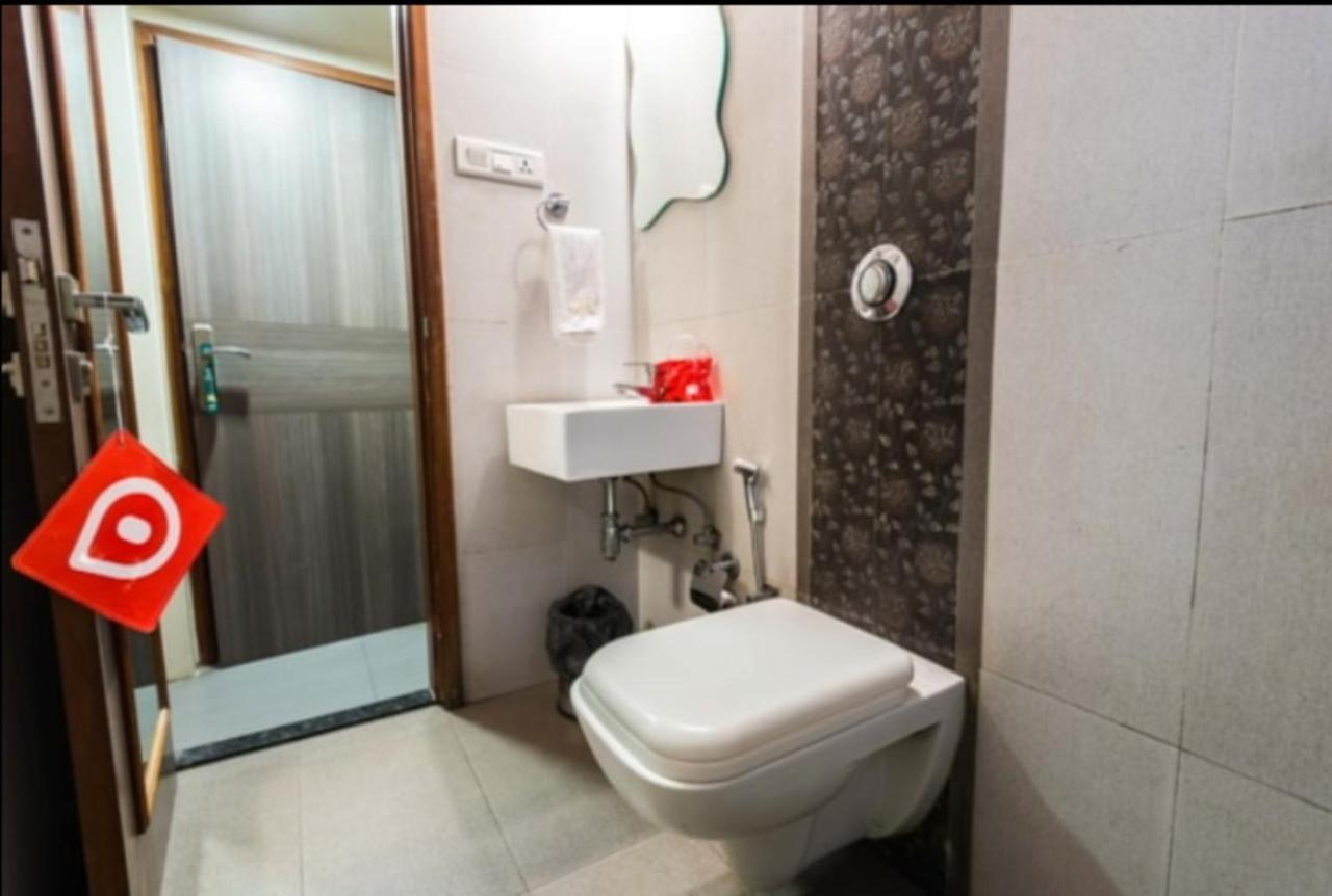 Apollo Guest House Mumbai  Buitenkant foto