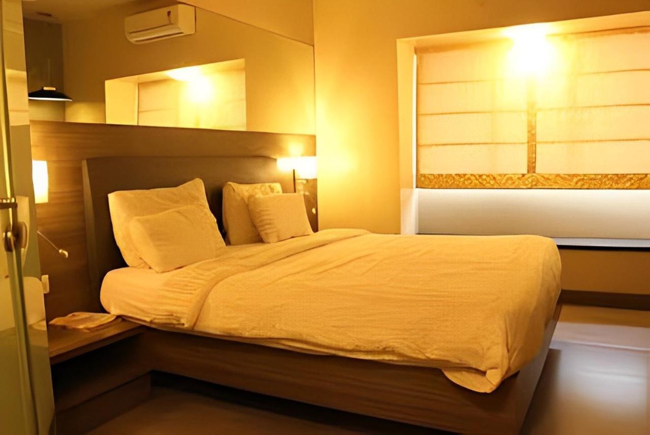 Apollo Guest House Mumbai  Buitenkant foto