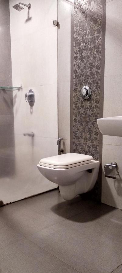 Apollo Guest House Mumbai  Buitenkant foto