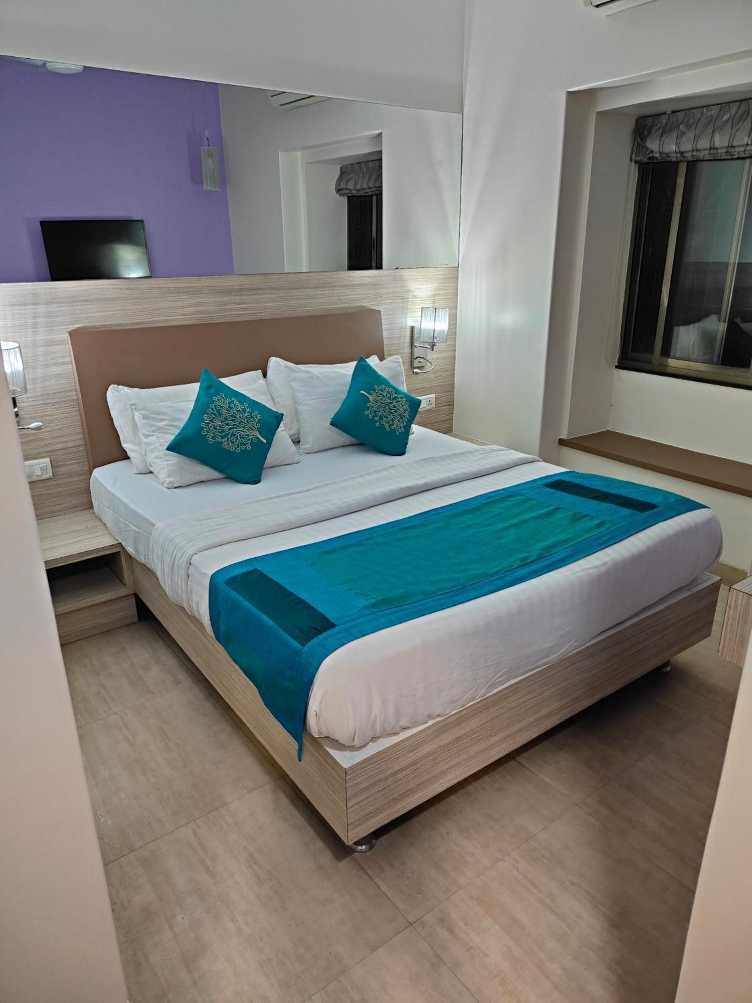 Apollo Guest House Mumbai  Buitenkant foto
