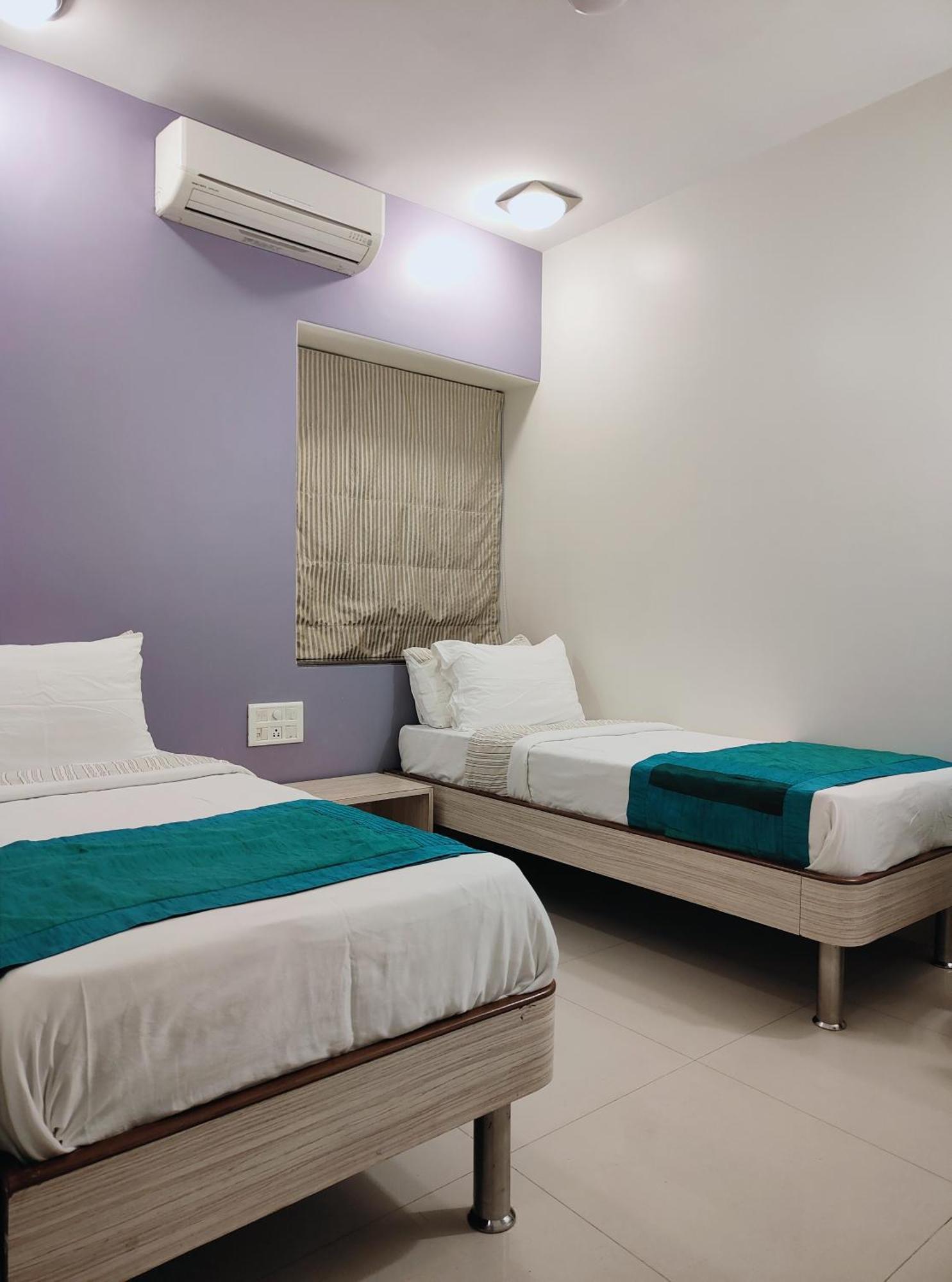 Apollo Guest House Mumbai  Buitenkant foto